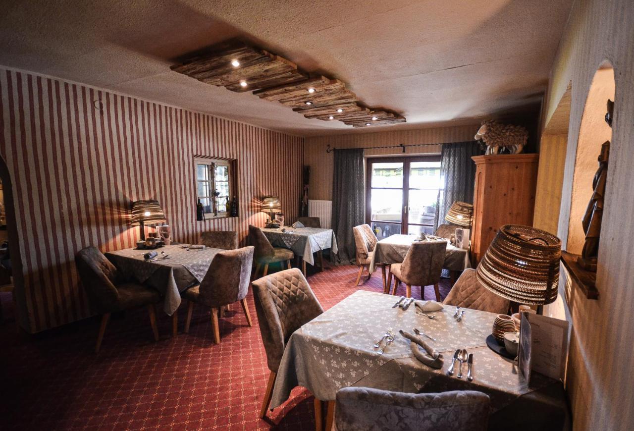 Hotel Ehrwalderhof מראה חיצוני תמונה